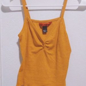 cropped yellow tank top 🌻